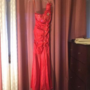 Braid maids dress only worn once